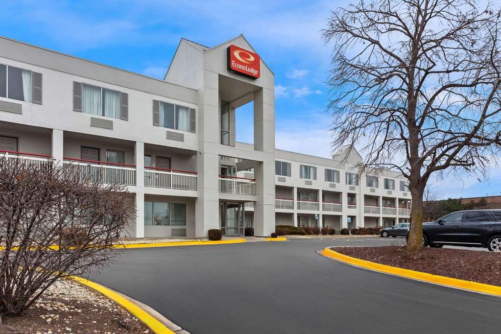 Econo Lodge Willowbrook Kültér fotó